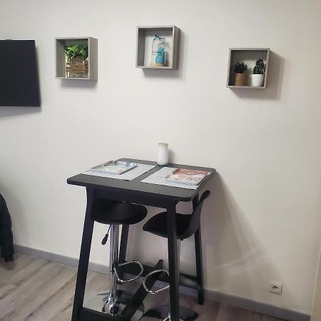 شقة Joli Petit Studio Au Centre De Carry Le Rouet المظهر الخارجي الصورة